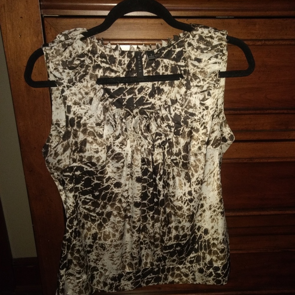 Sioni small animal print shell w/ ruffle detail